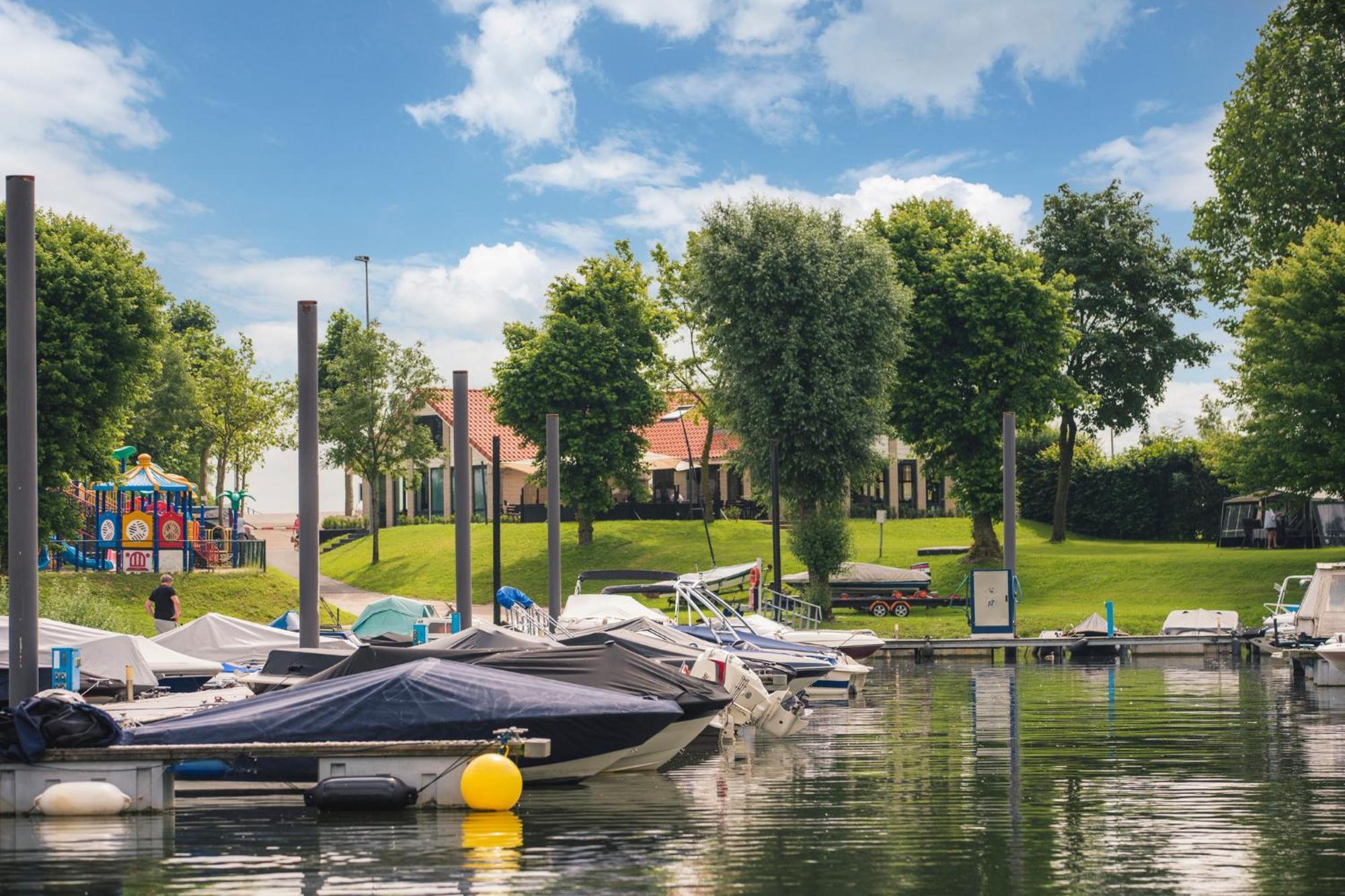 Hotel Marinapark Bad Nederrijn Maurik Exterior foto