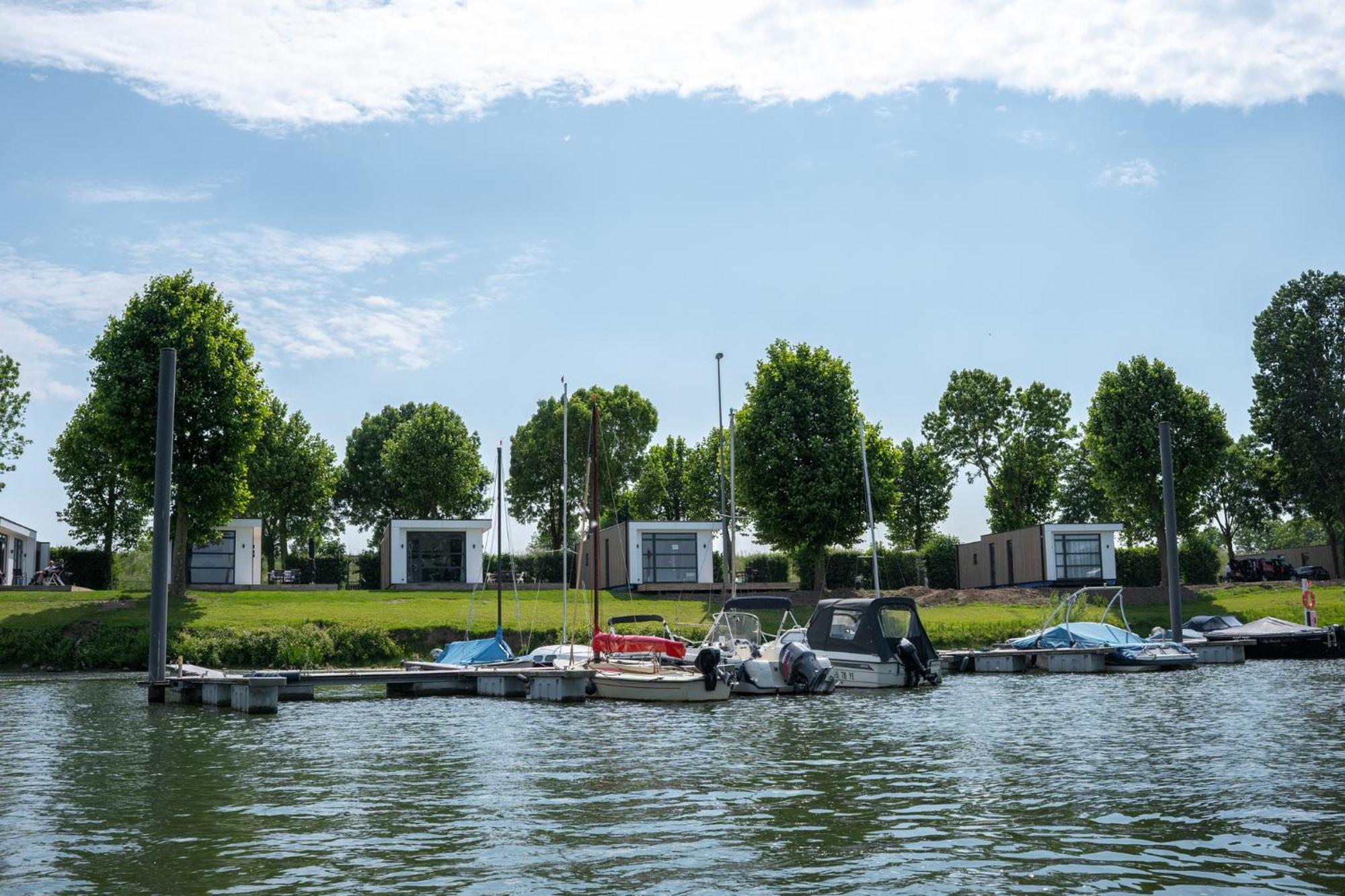 Hotel Marinapark Bad Nederrijn Maurik Exterior foto