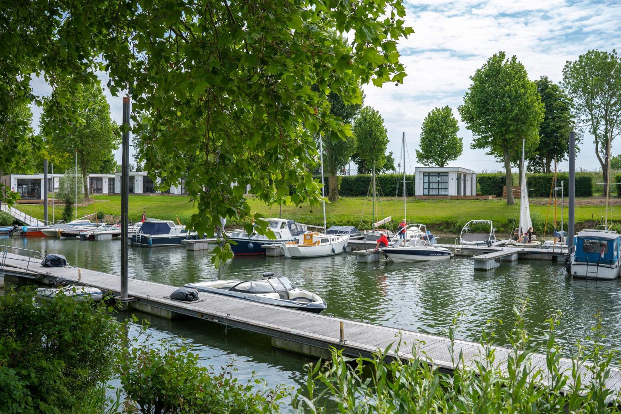 Hotel Marinapark Bad Nederrijn Maurik Exterior foto