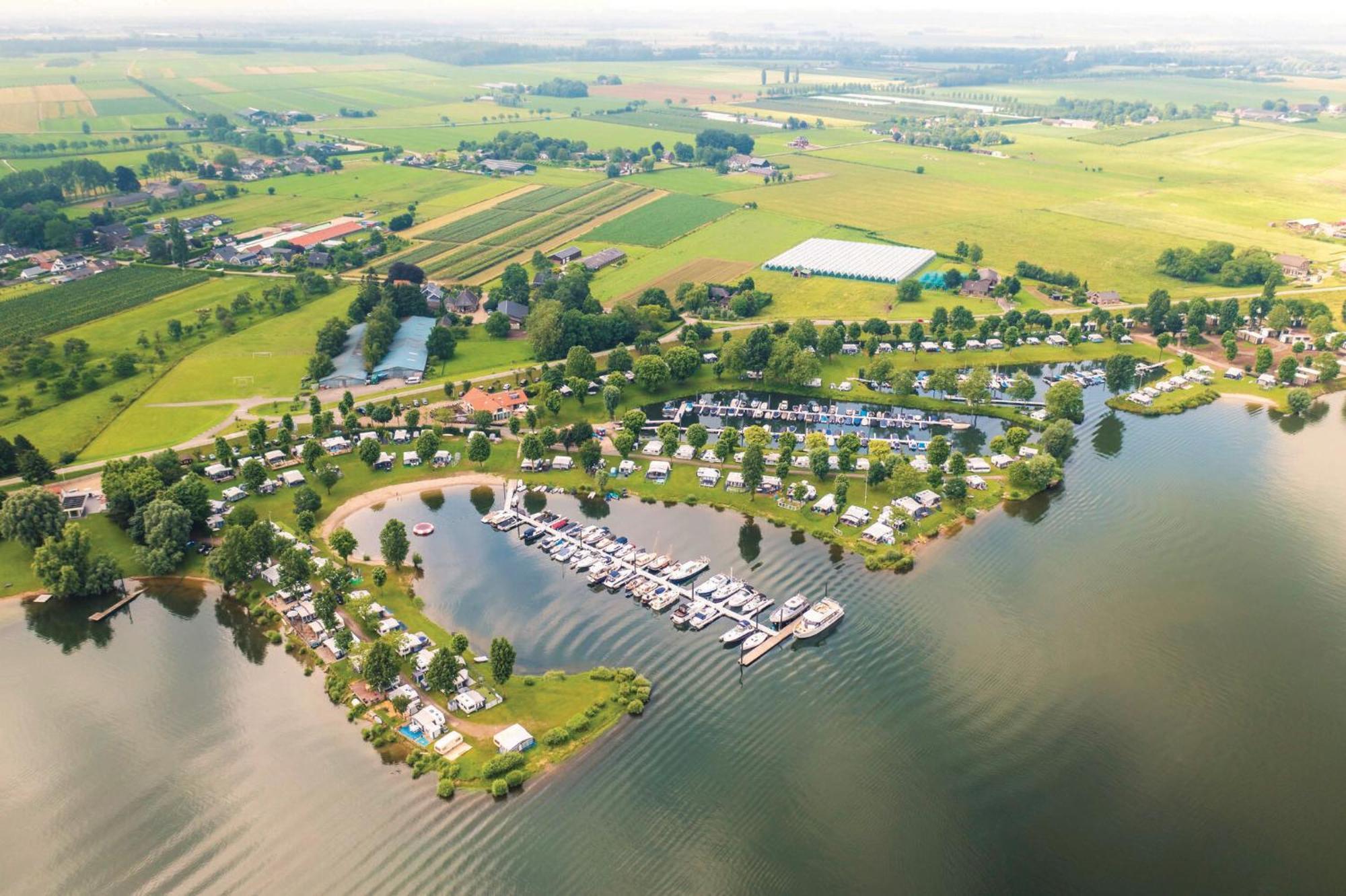 Hotel Marinapark Bad Nederrijn Maurik Exterior foto