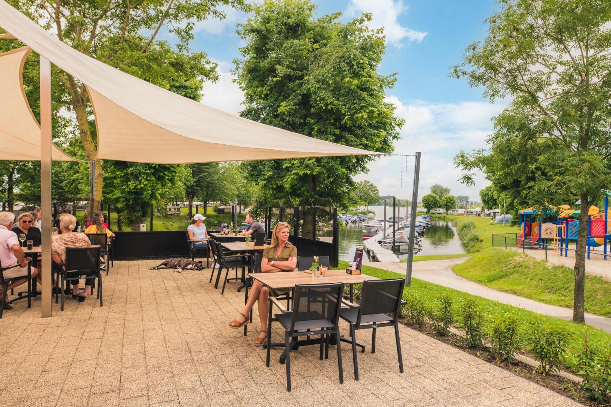 Hotel Marinapark Bad Nederrijn Maurik Exterior foto